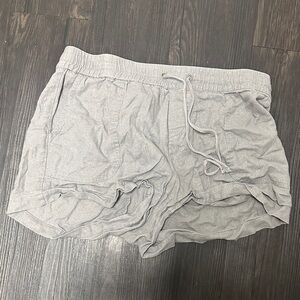 Gray New York and Company M Women’s Shorts